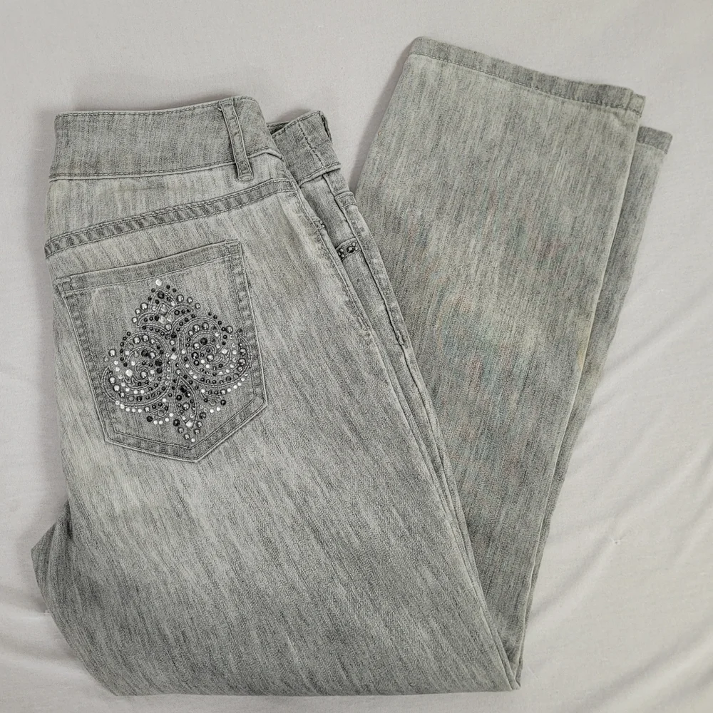 Chico's Gray Ultimate Fit Slim Leg Jeans Size 00 US XS / 2